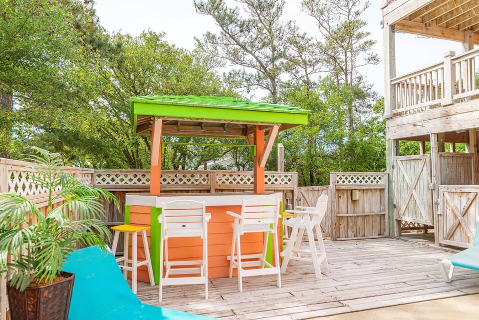 Ace's Delight TOO - Nags Head MP 11.5 - Heated Pool/Hot Tub, Pool Table, Tiki Bar, Sauna House in Nags Head