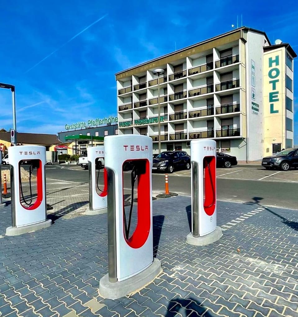 Day, Location, Parking