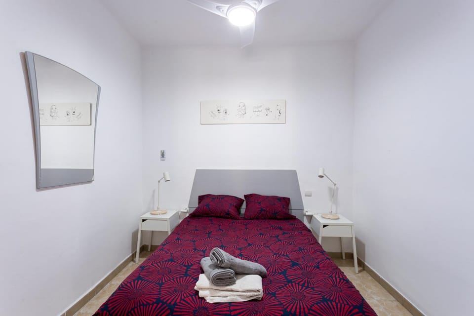 Bed, Bedroom