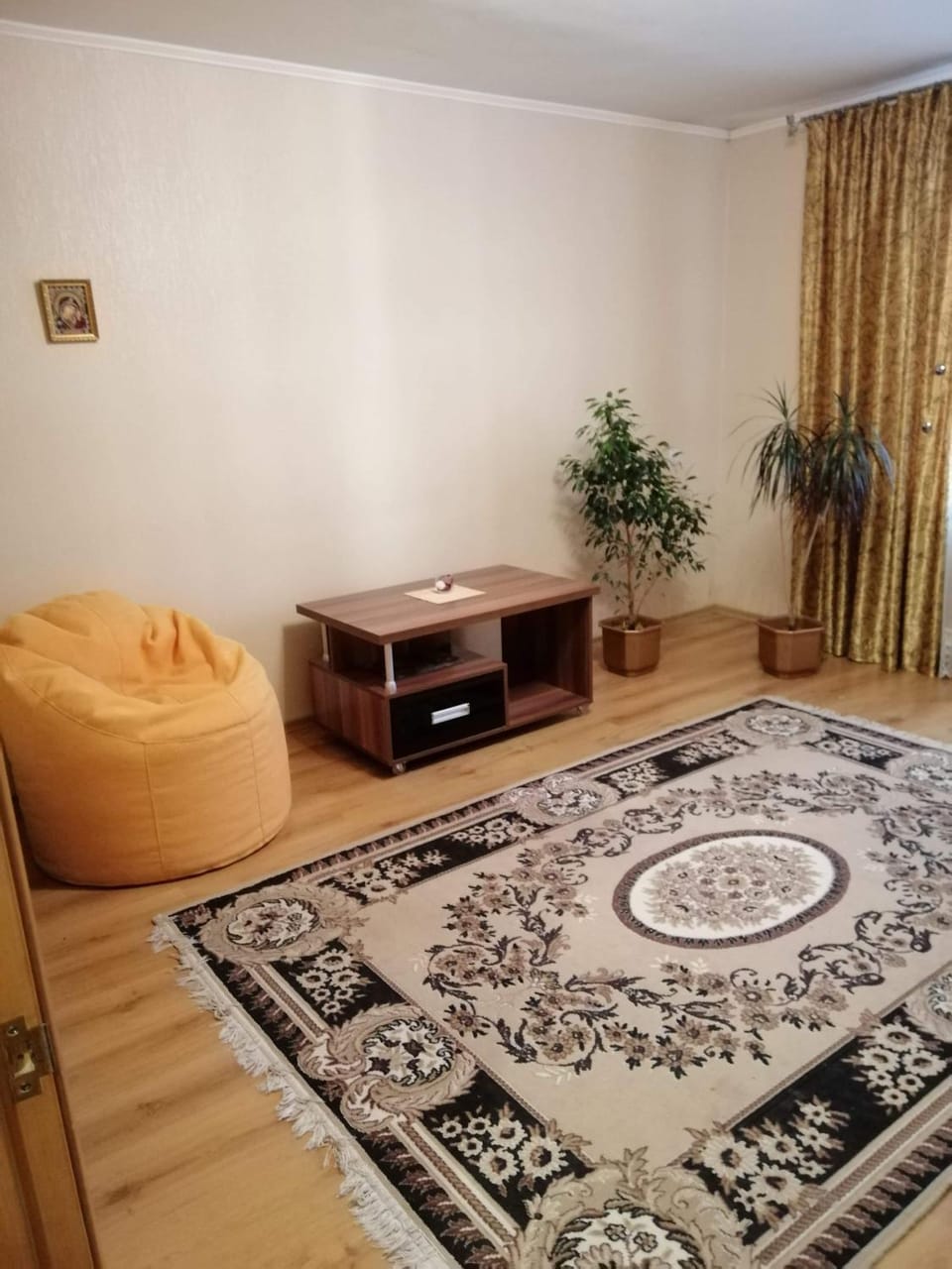 Вишенка Apartment in Ukraine