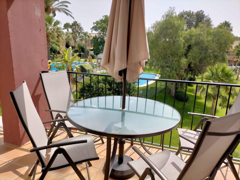 Balcony/Terrace, Pool view