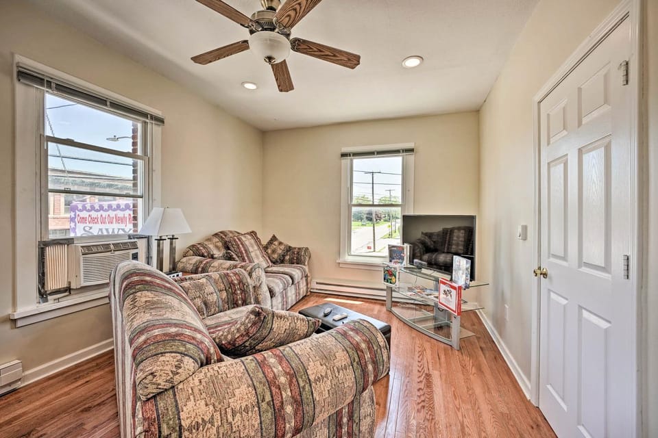 3 Mi to Lake Michigan: Pet-Friendly Apt in Sawyer Apartment in Sawyer