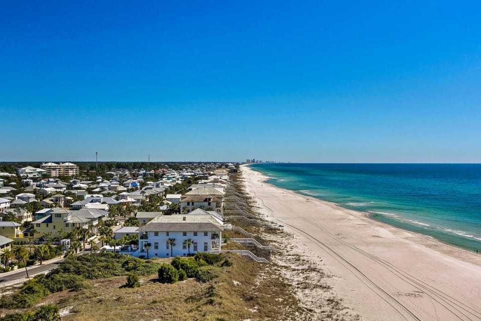PCB Beachfront 'Coastal Abode' at Pinnacle Port! House in Sunnyside