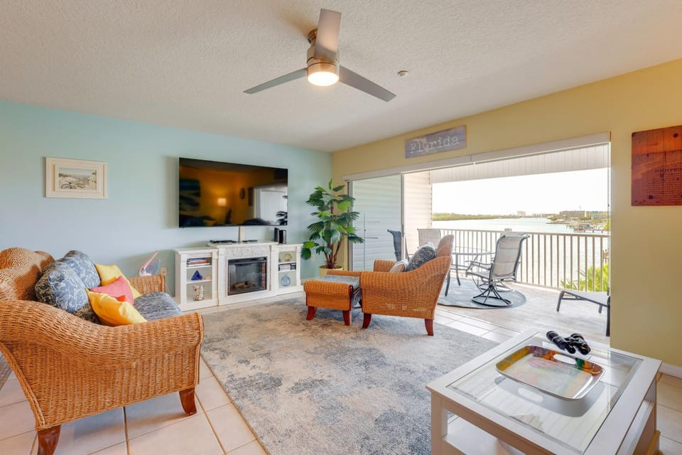 Large Balcony & Water Views: Indian Shores Condo! House in Indian Shores