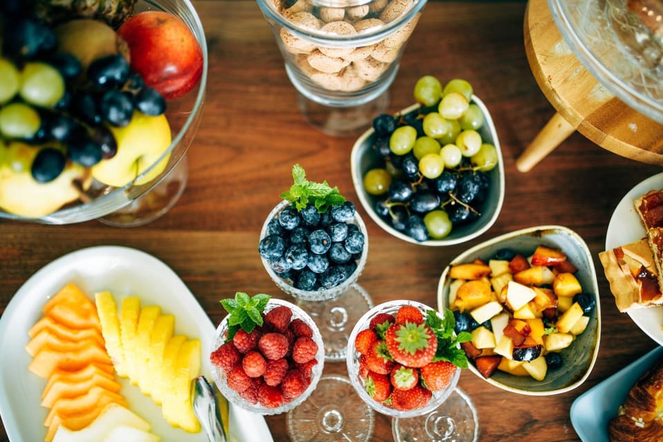 Food and drinks, Breakfast, Continental breakfast, Buffet breakfast