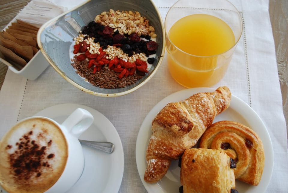 Breakfast, Continental breakfast, Buffet breakfast