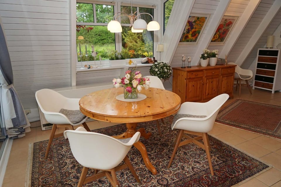 Zeltdachhaus fuer die ganze Familie House in Damp