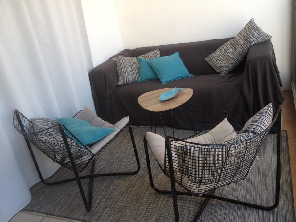 Appartement chez particulier vue mer Apartment in Six-Fours-les-Plages