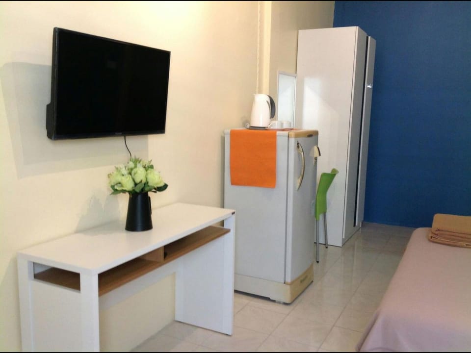 Phuket Town Budget House - Aircon Room #1 Apartment in Wichit
