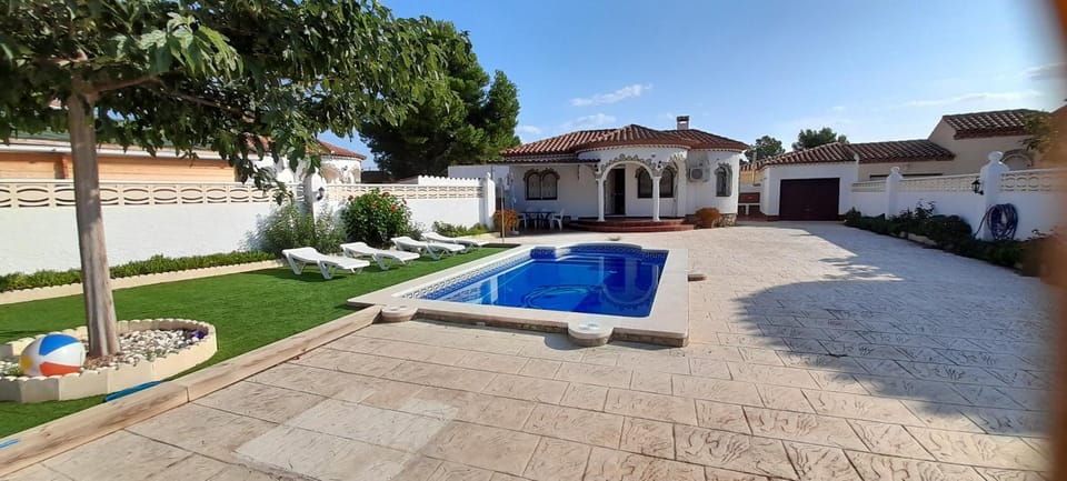 MIA434 Villa in Miami Platja