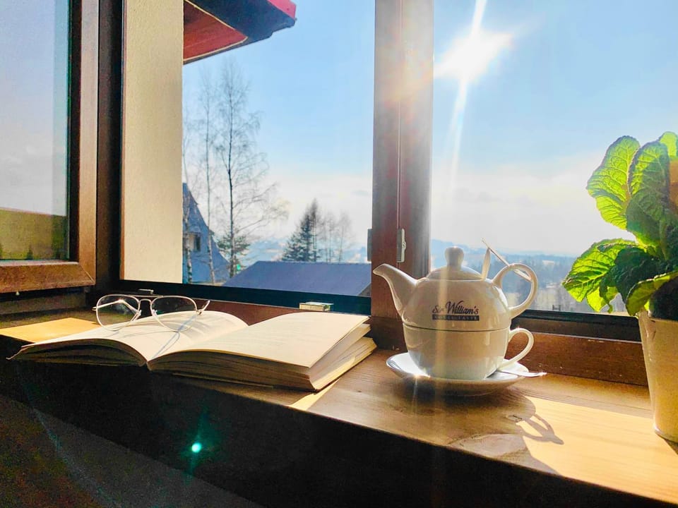 Natural landscape, Coffee/tea facilities, City view, Garden view