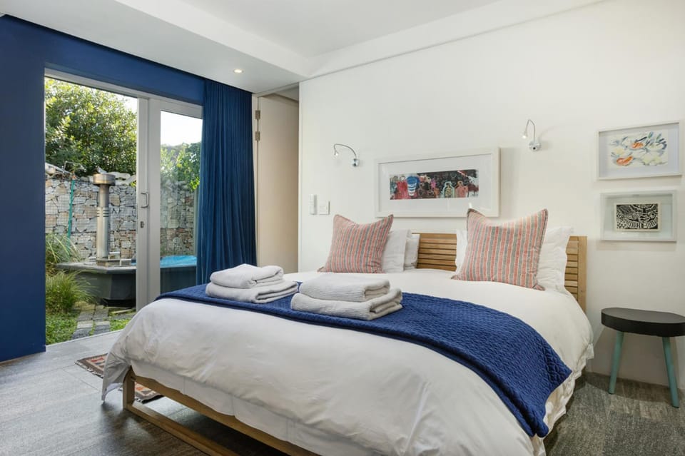 17 Marine - Apt 103 - Private Hot Tub & Garden Apartment in Hermanus