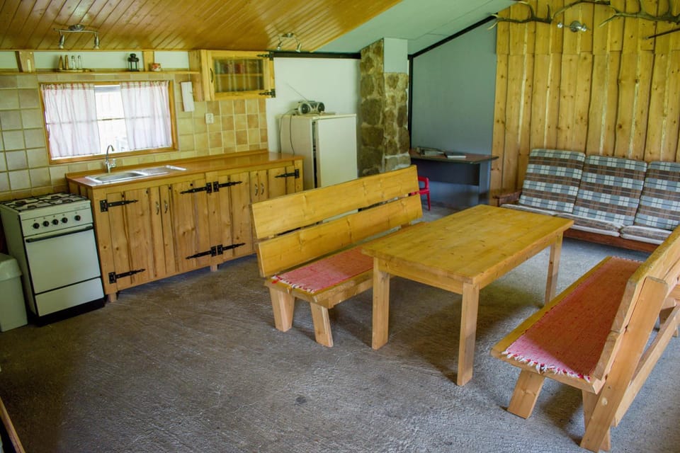 Seating area, Dining area