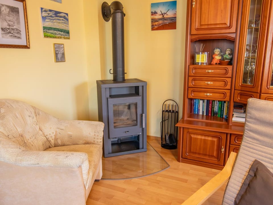 Living room, fireplace