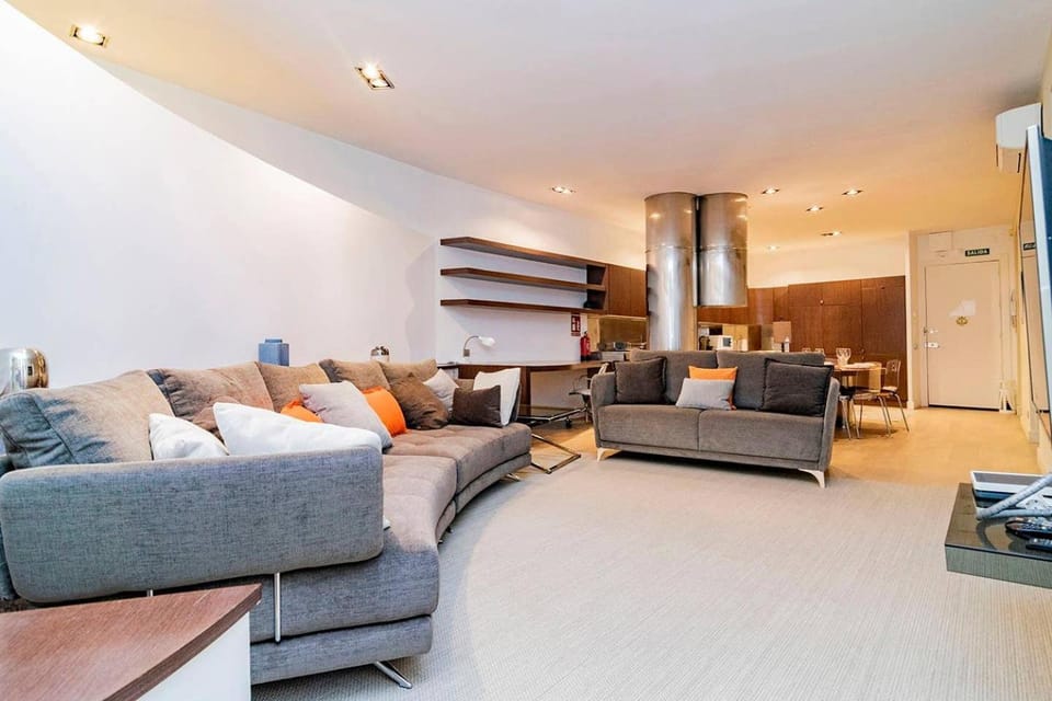 Living room, Seating area