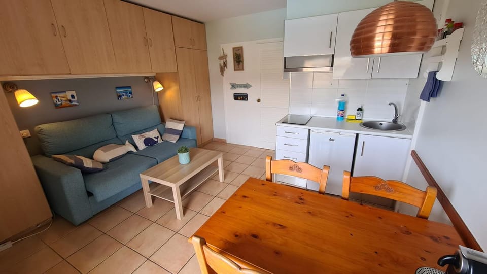 Kitchen or kitchenette, Living room, Dining area