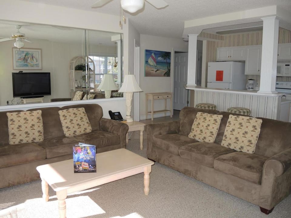 Family Condo 1504M with Golf Course Apartment in South Carolina
