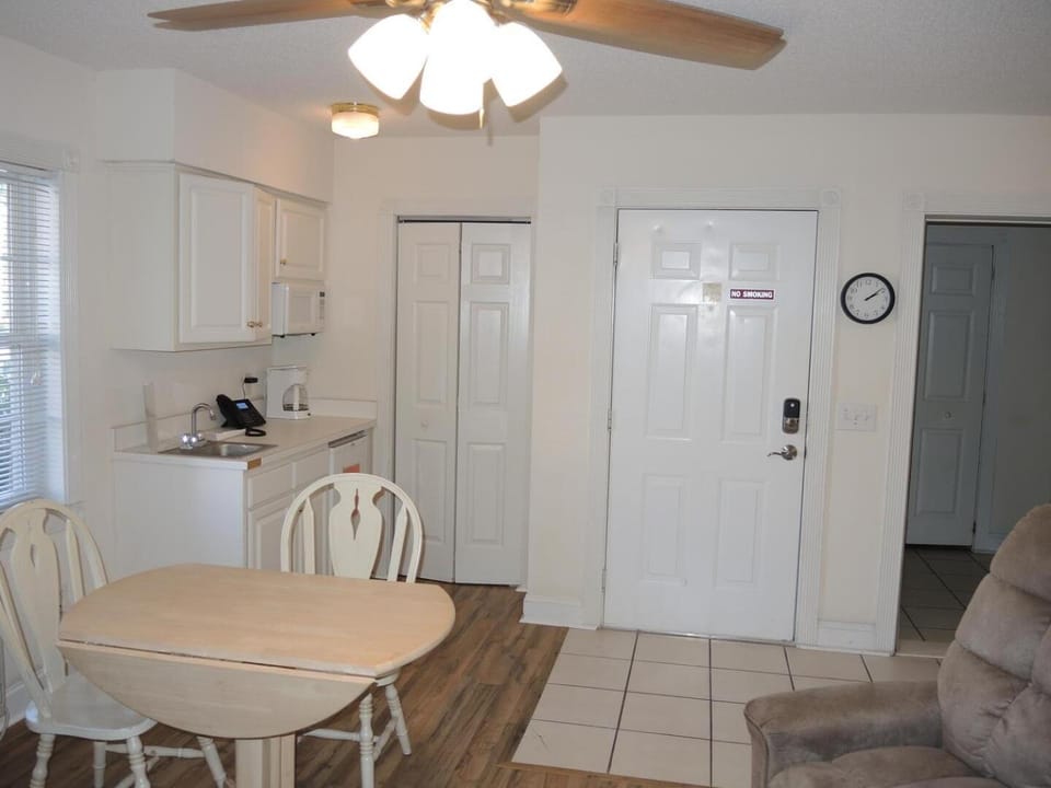 Golf Resort Studion Villa 1202L in the Heart of NC Seafood Country Apartment in South Carolina