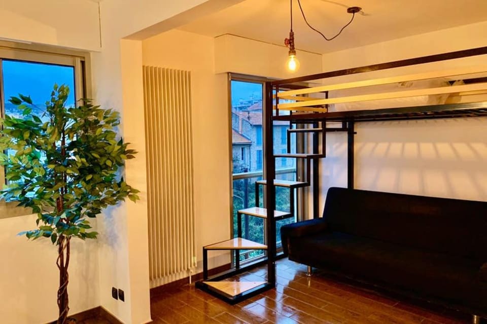 Studio centre de Hyeres pour 4 personnes piscine et tennis Apartment in Hyères