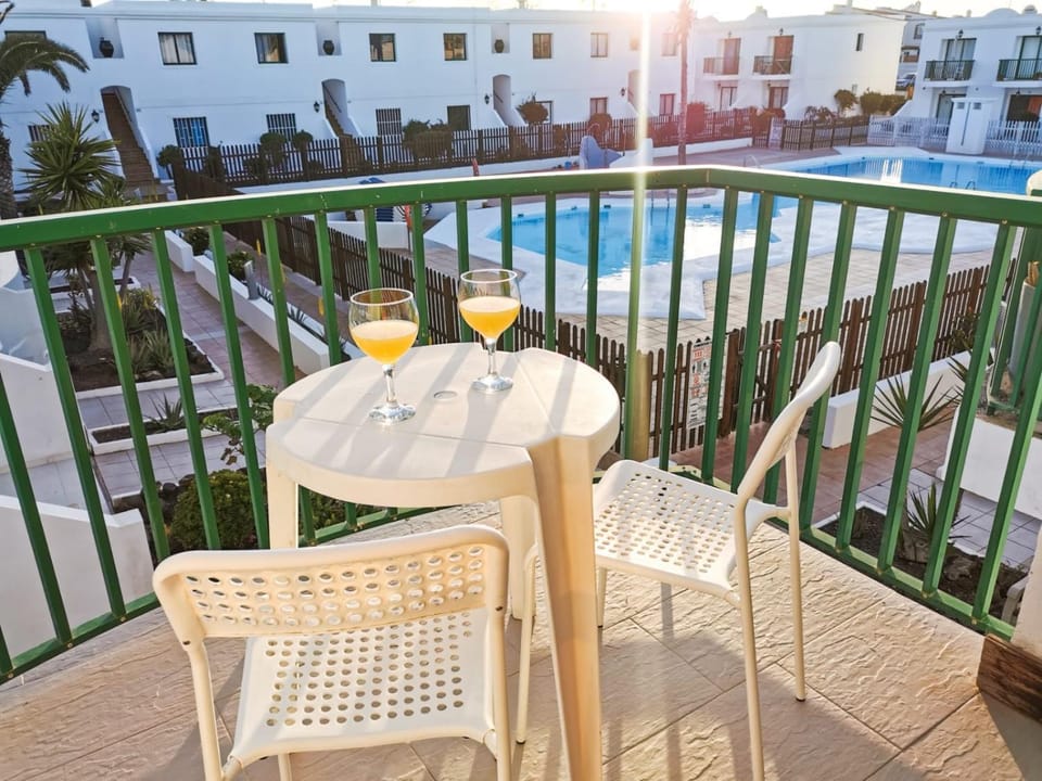 Balcony/Terrace, Pool view