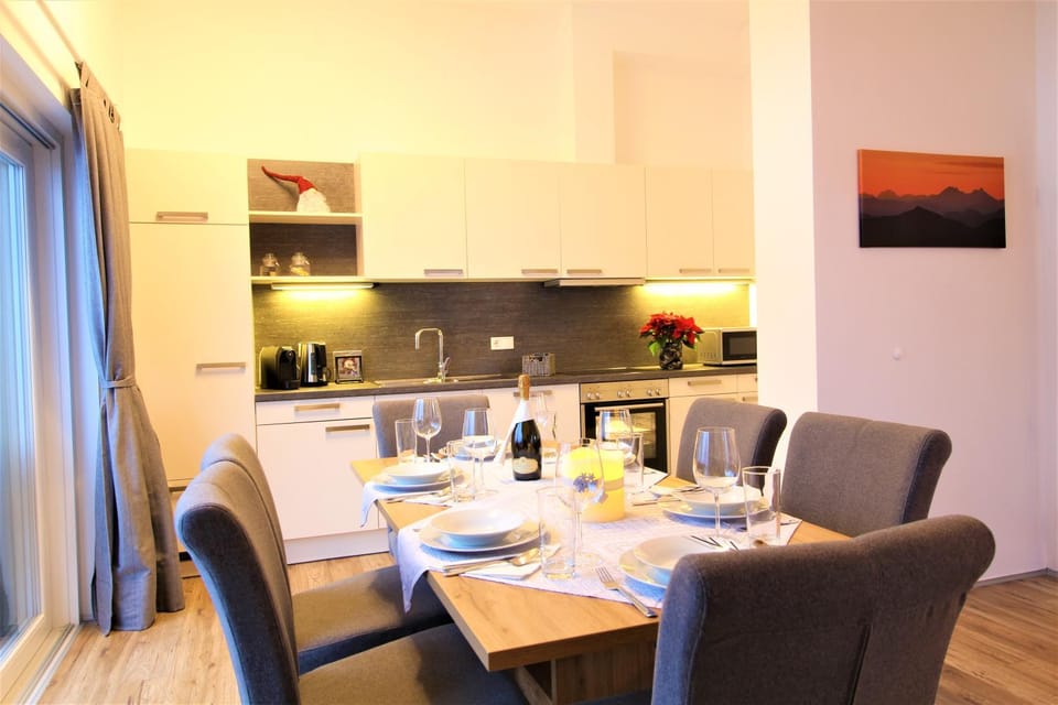 Kitchen or kitchenette, Dining area, kitchen, kitchen