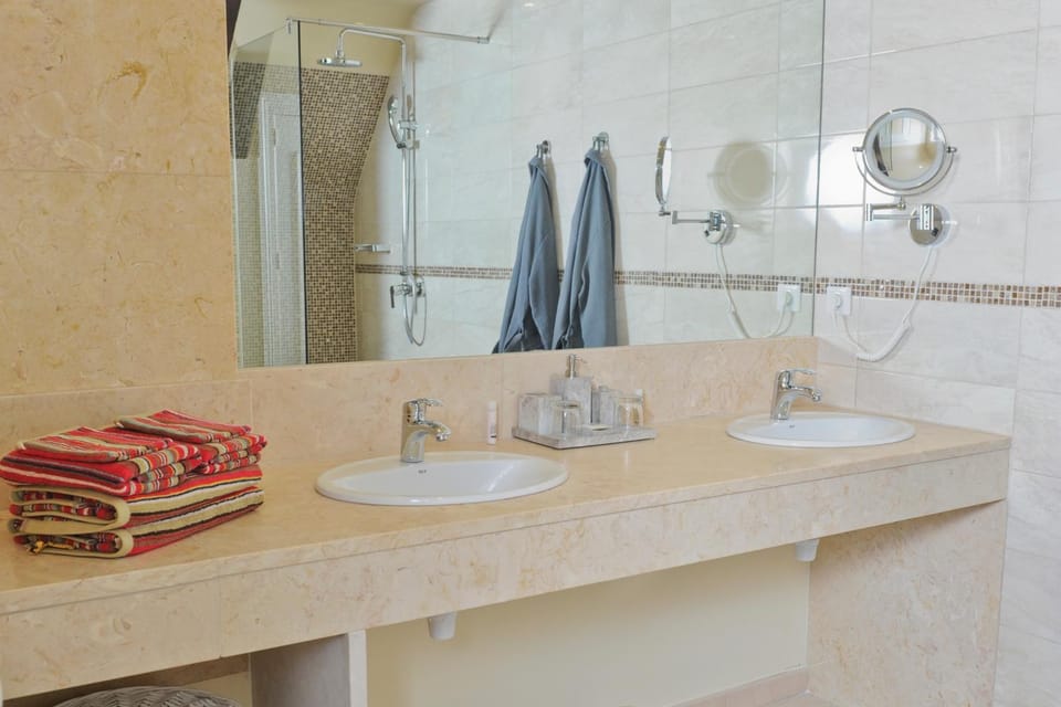 La noyeraie du port d'enveaux Vacation rental in Occitanie