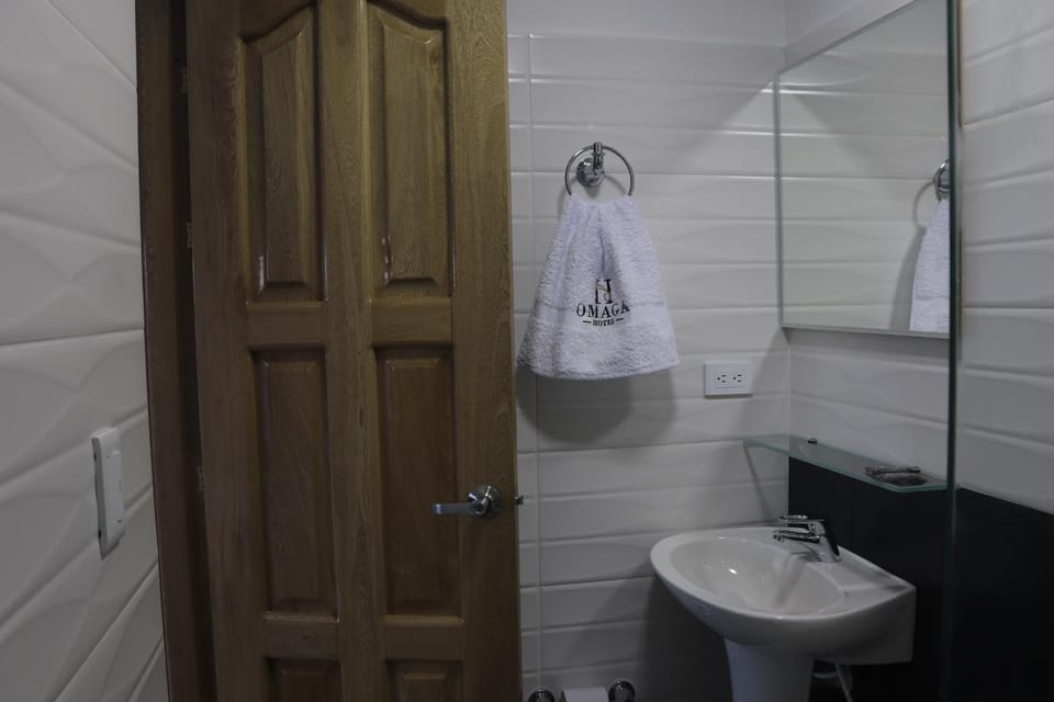 Hot Spring Bath, Bathroom