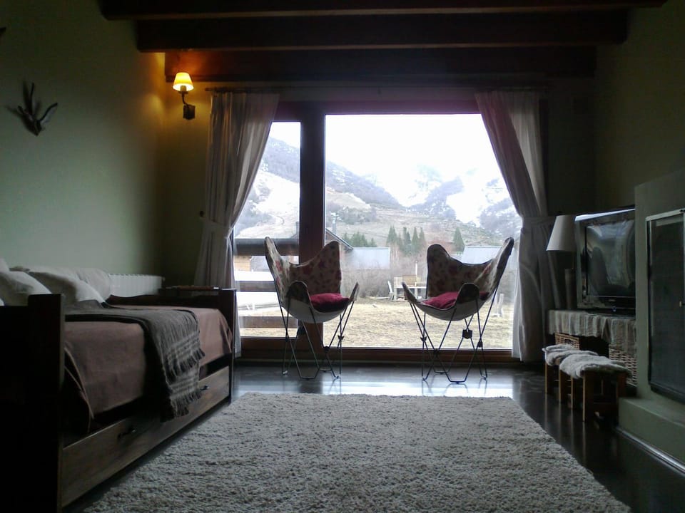 Day, Photo of the whole room