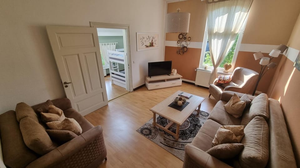 Gutshof Kämmerich - Fewo "Siebenschläferhöhle" Bed and Breakfast in Mecklenburgische Seenplatte