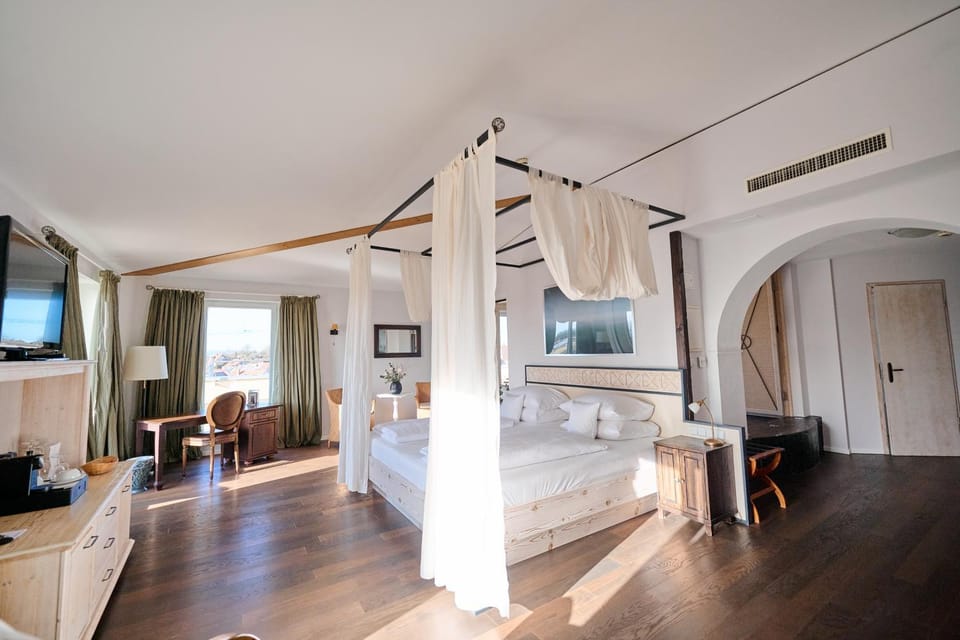 Hotel Hirschen in Freiburg-Lehen Hotel in Freiburg