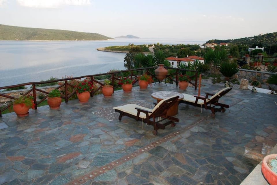Vila Elena 2 astoning view House in Sporades, Greece