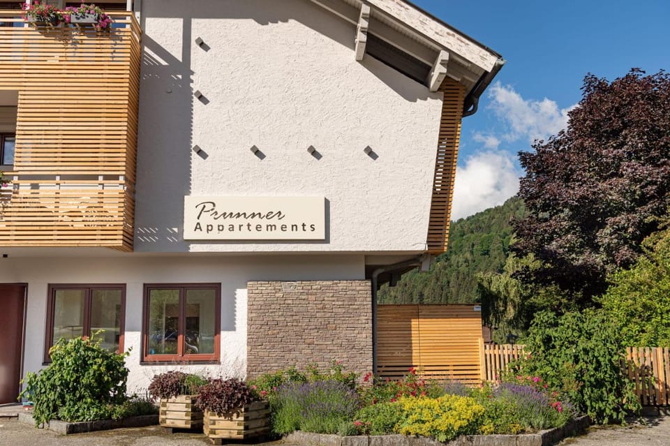 Property building, Facade/entrance, Property logo or sign