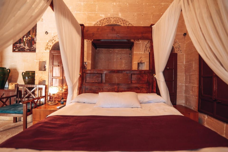 Maristan Tarihi Konak Bed and Breakfast in Turkey