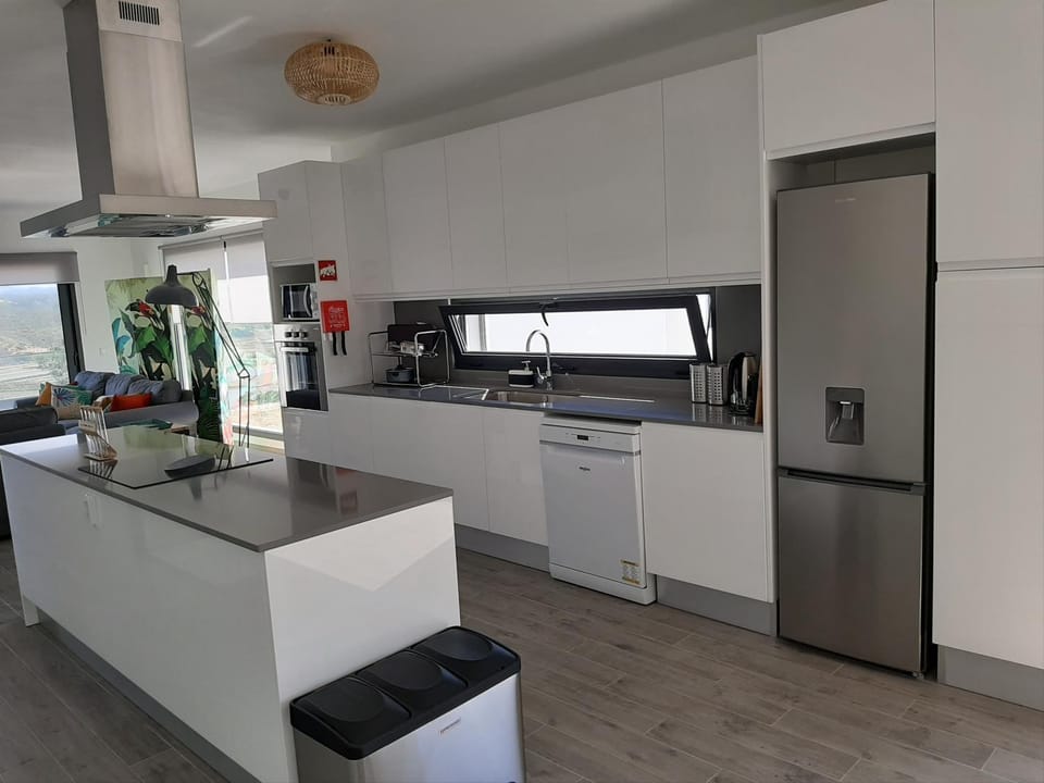 Coffee/tea facilities, Kitchen or kitchenette
