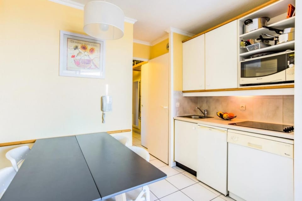 Bathroom, kitchen