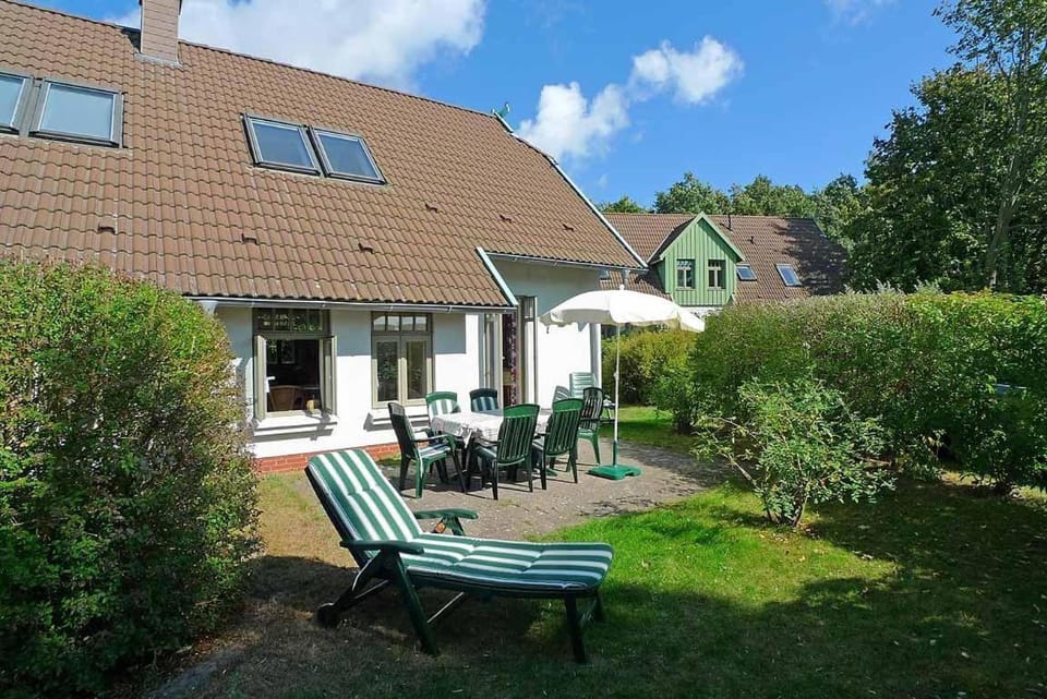 Ferienhaussiedlung Strandperlen Sanddornhof 8b (Typ IX) House in Wustrow