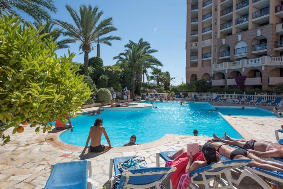 Beach, Swimming pool