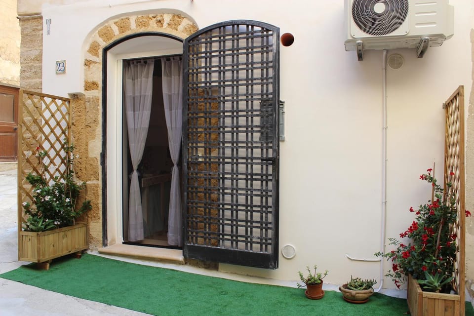Facade/entrance, Day, Summer, On site, Inner courtyard view
