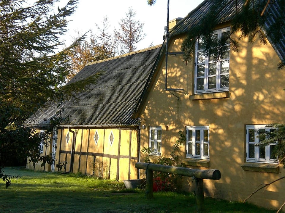 Property building, Garden