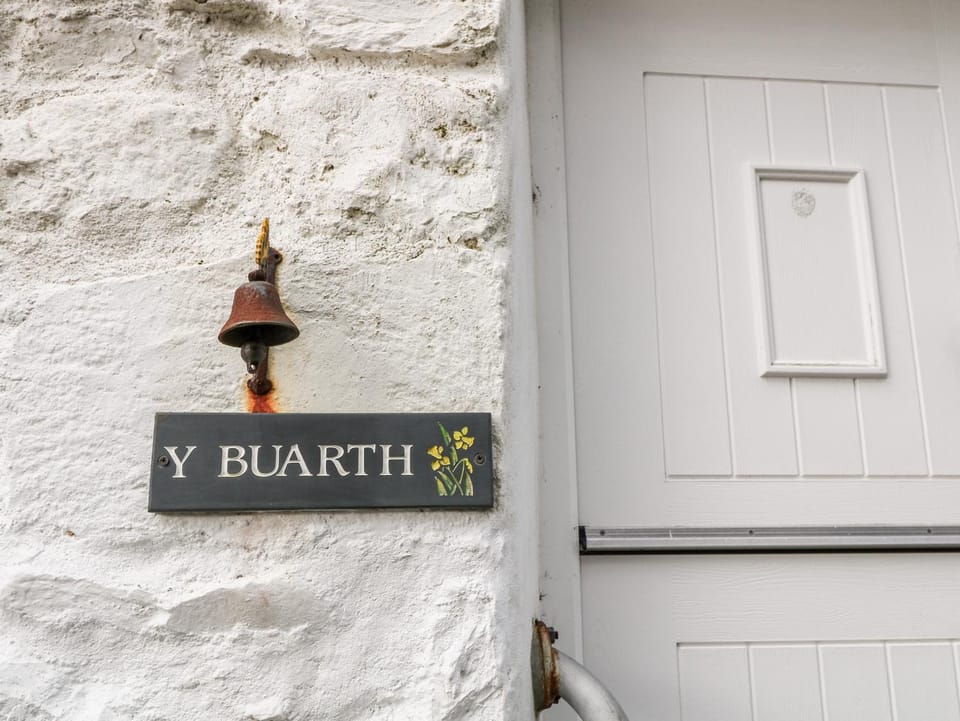 Y Buarth House in Wales