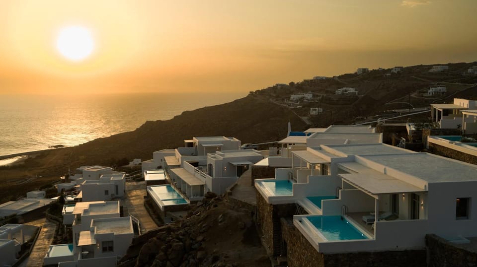 Property building, Natural landscape, City view, Sea view, Sunset