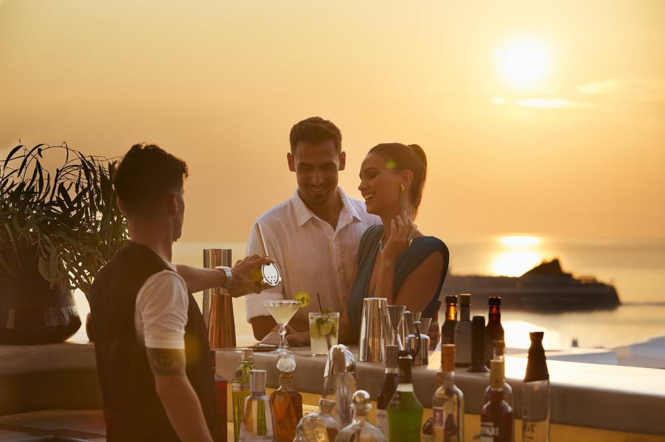 People, Natural landscape, Food and drinks, Beach, Food, Guests, Sea view, Drinks, Alcoholic drinks, Sunrise, Sunset, group of guests