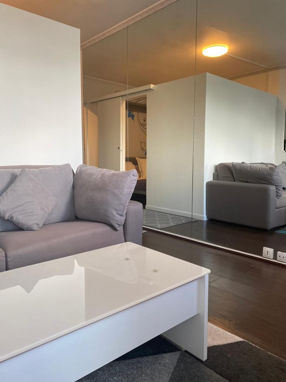 Chic Two Bedroom Apartment steps from Champs Elysees Apartment in Paris