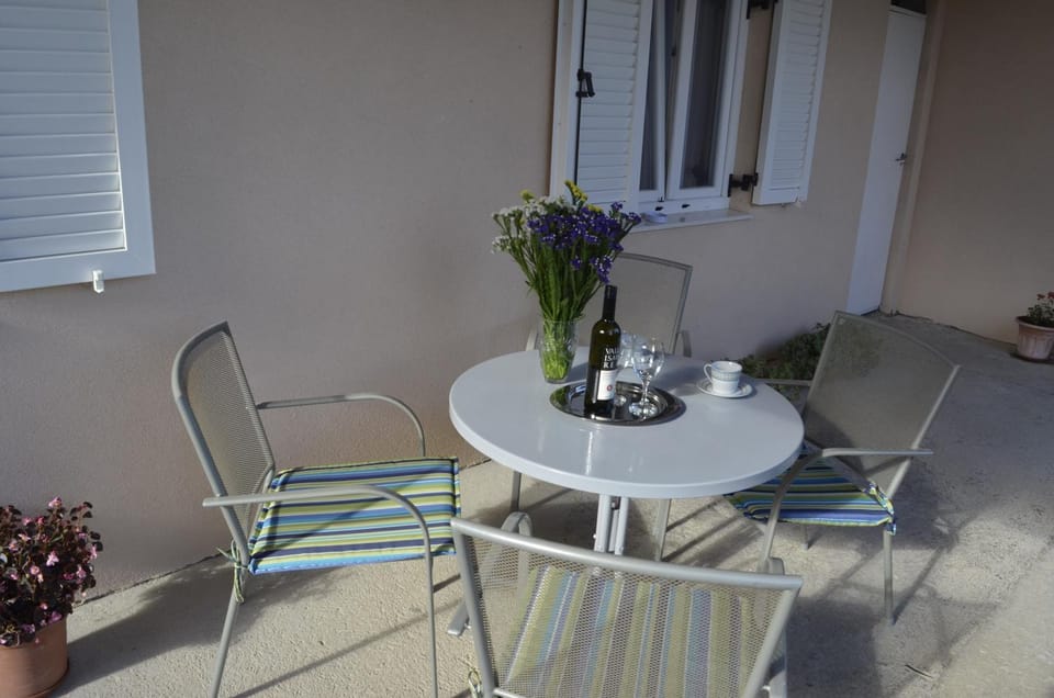 Patio, Balcony/Terrace, Drinks