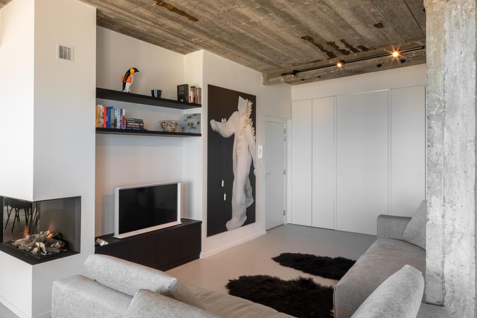 Communal lounge/ TV room, TV and multimedia