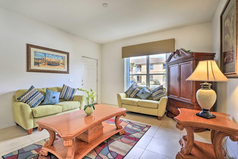 Kissimmee Condo w/ Resort Perks - 5 Mi to Disney! House in Bay Lake