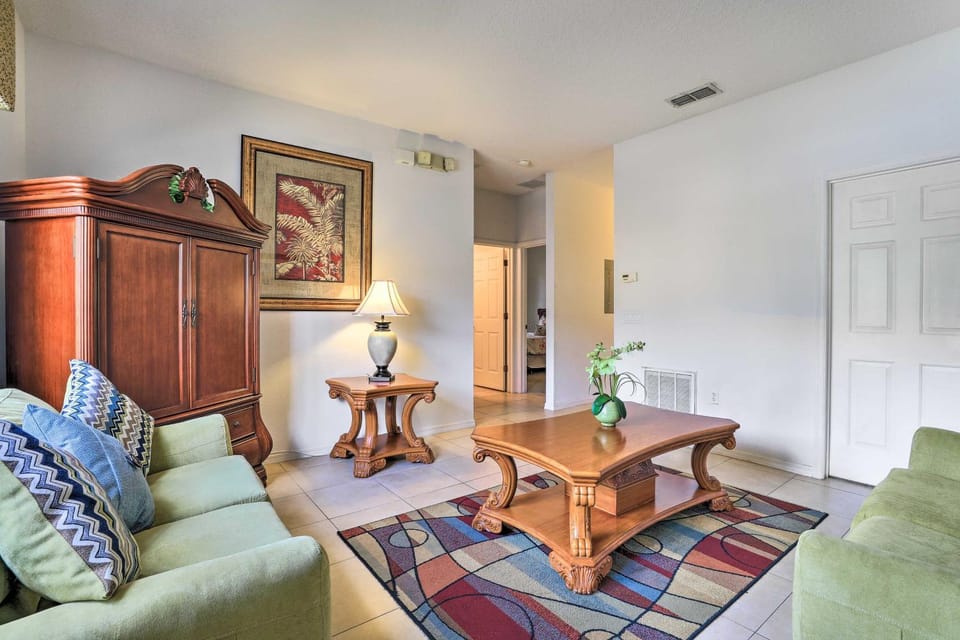 Kissimmee Condo w/ Resort Perks - 5 Mi to Disney! House in Bay Lake