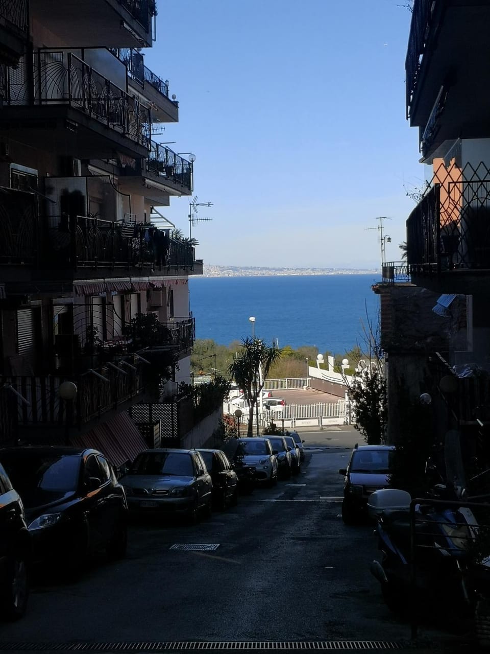 Property building, Neighbourhood