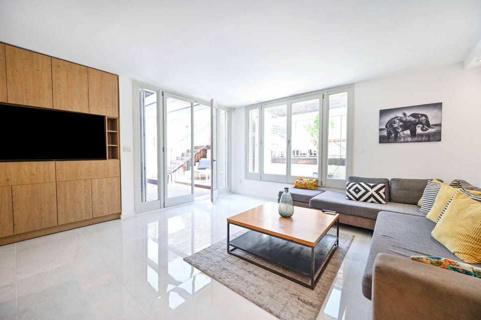 TV and multimedia, Living room, Seating area