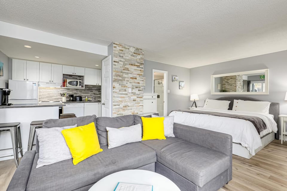 Blue Mountain Hideaway at North Creek Resort Apartment in Grey Highlands